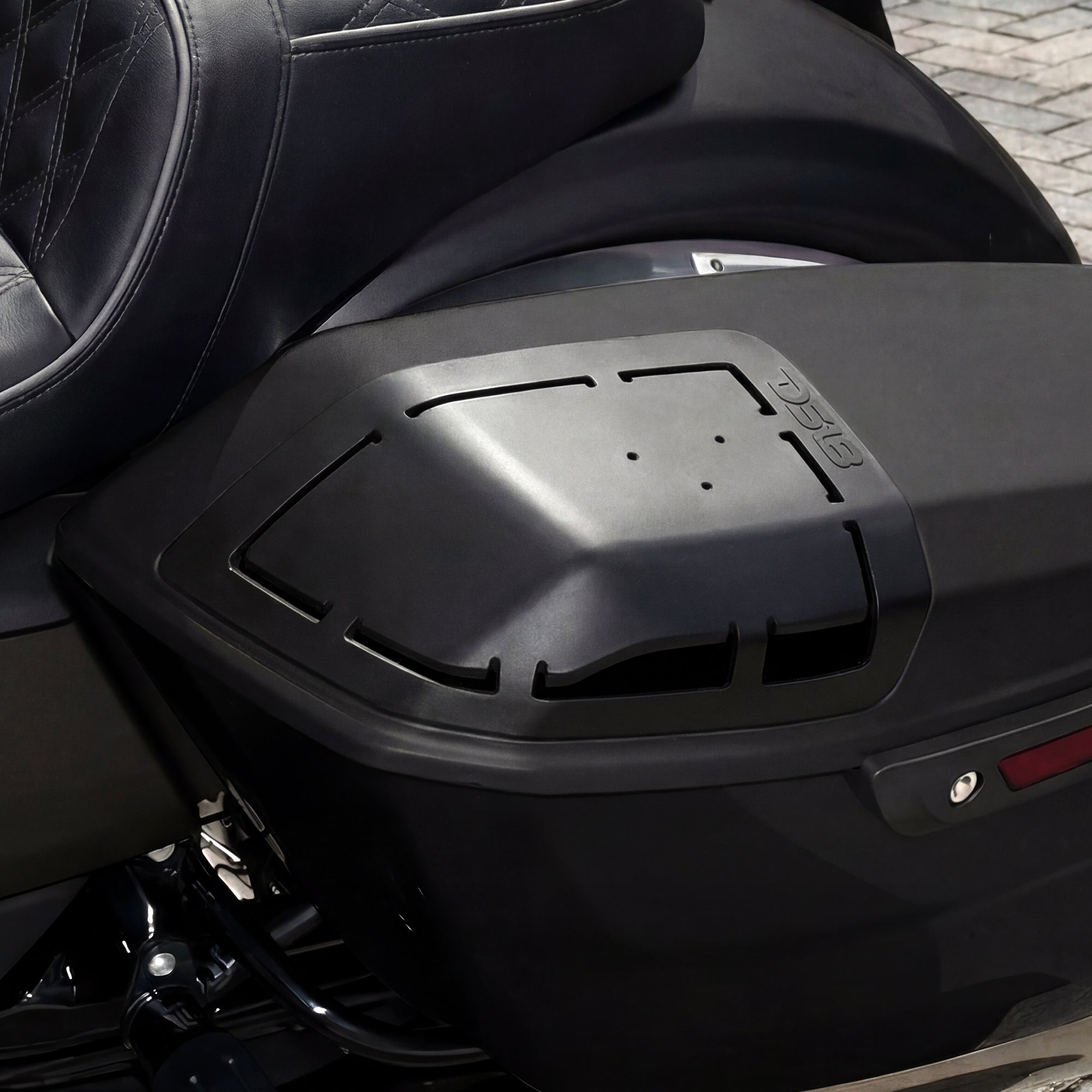 DS18 RY-HD69SBU.24 Harley-Davidson Saddlebag Speaker Lid Conversion Kit for models 2024+