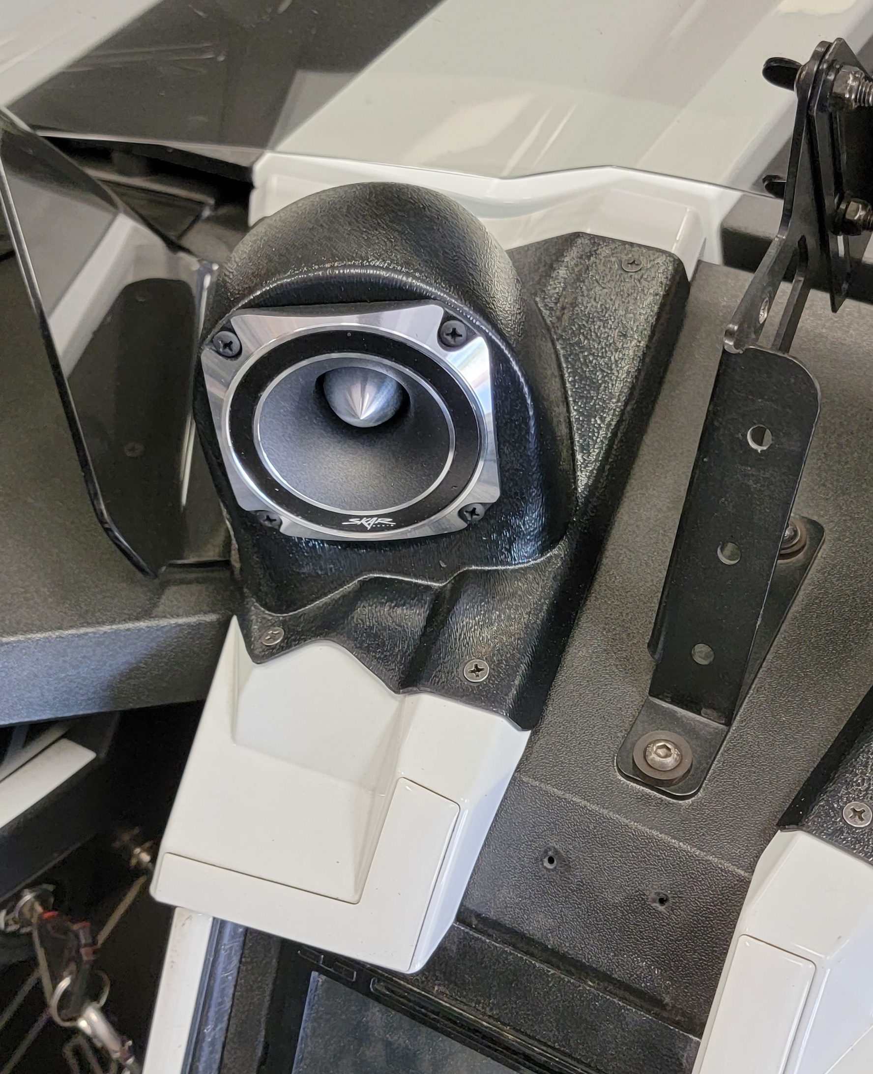 3.5" Dash Speaker Pods – 2015–2021 Polaris Slingshot - Image 4