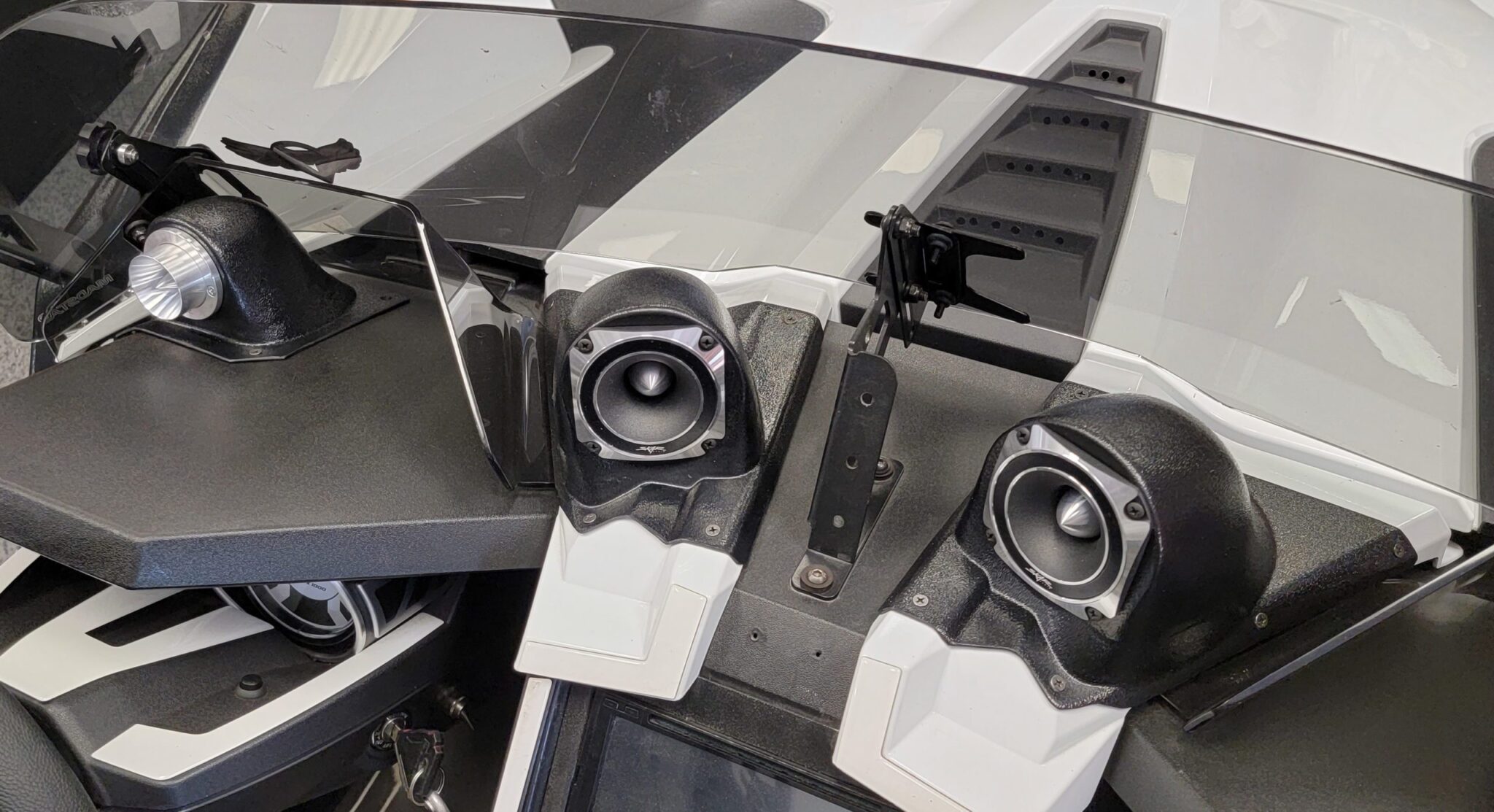 3.5" Dash Speaker Pods – 2015–2021 Polaris Slingshot - Image 3