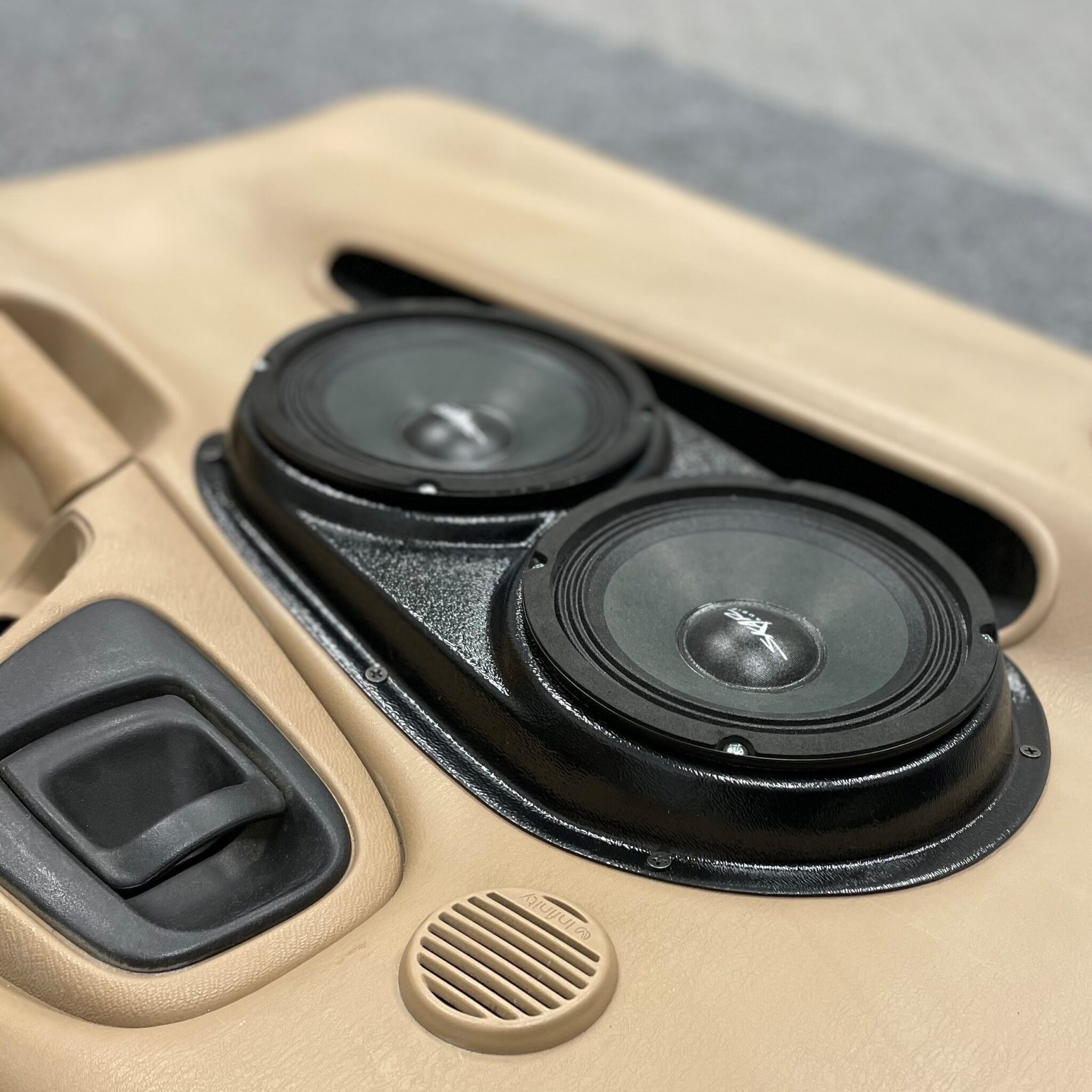 Dual 6.5" Front Door Speaker Pods – 1998–2000 Dodge Dakota & Durango - Image 2