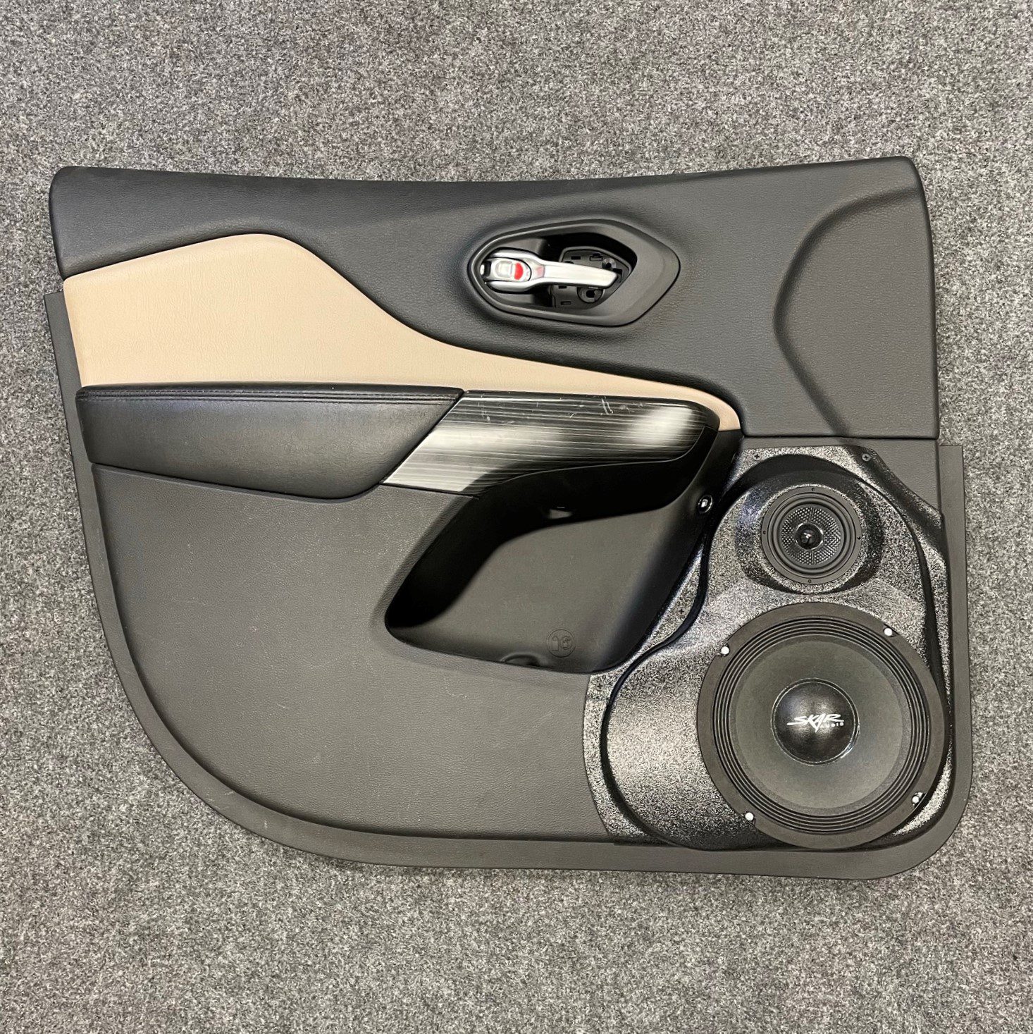 8" + 3.5" Front Door Speaker Pods – 2014–2023 Jeep Cherokee - Image 3